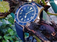 HIRSCH Pure - Modrá - Glycine Combat Sub Bronze